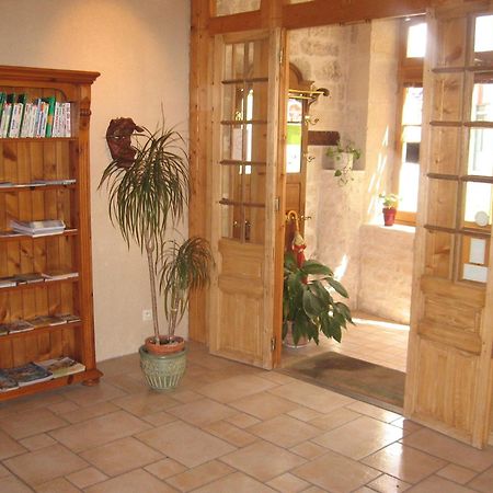 Hotel Du Donjon Aulnay  Luaran gambar