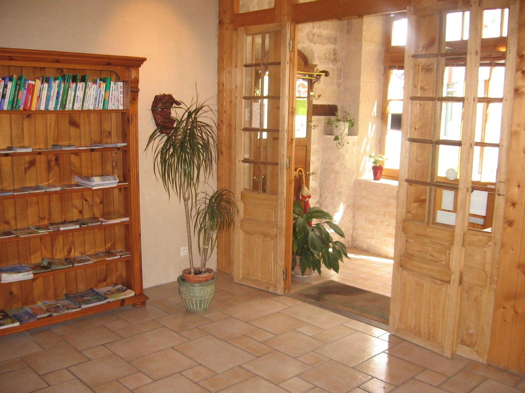 Hotel Du Donjon Aulnay  Luaran gambar