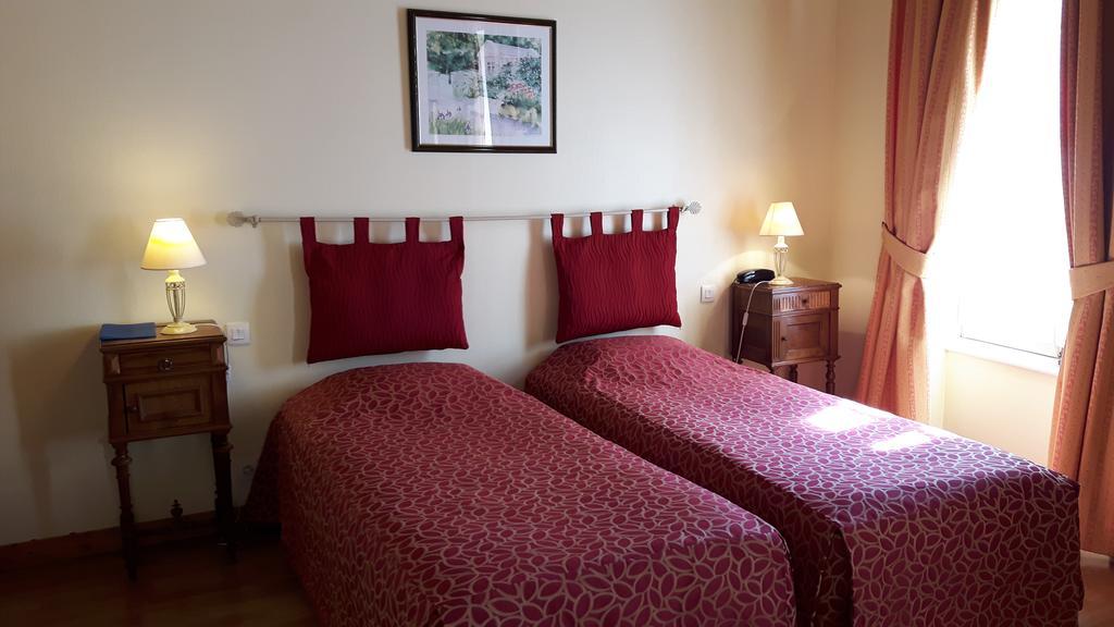 Hotel Du Donjon Aulnay  Luaran gambar