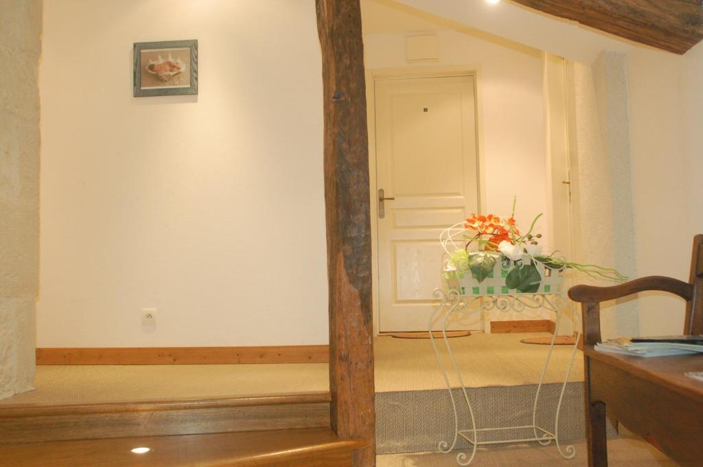 Hotel Du Donjon Aulnay  Luaran gambar