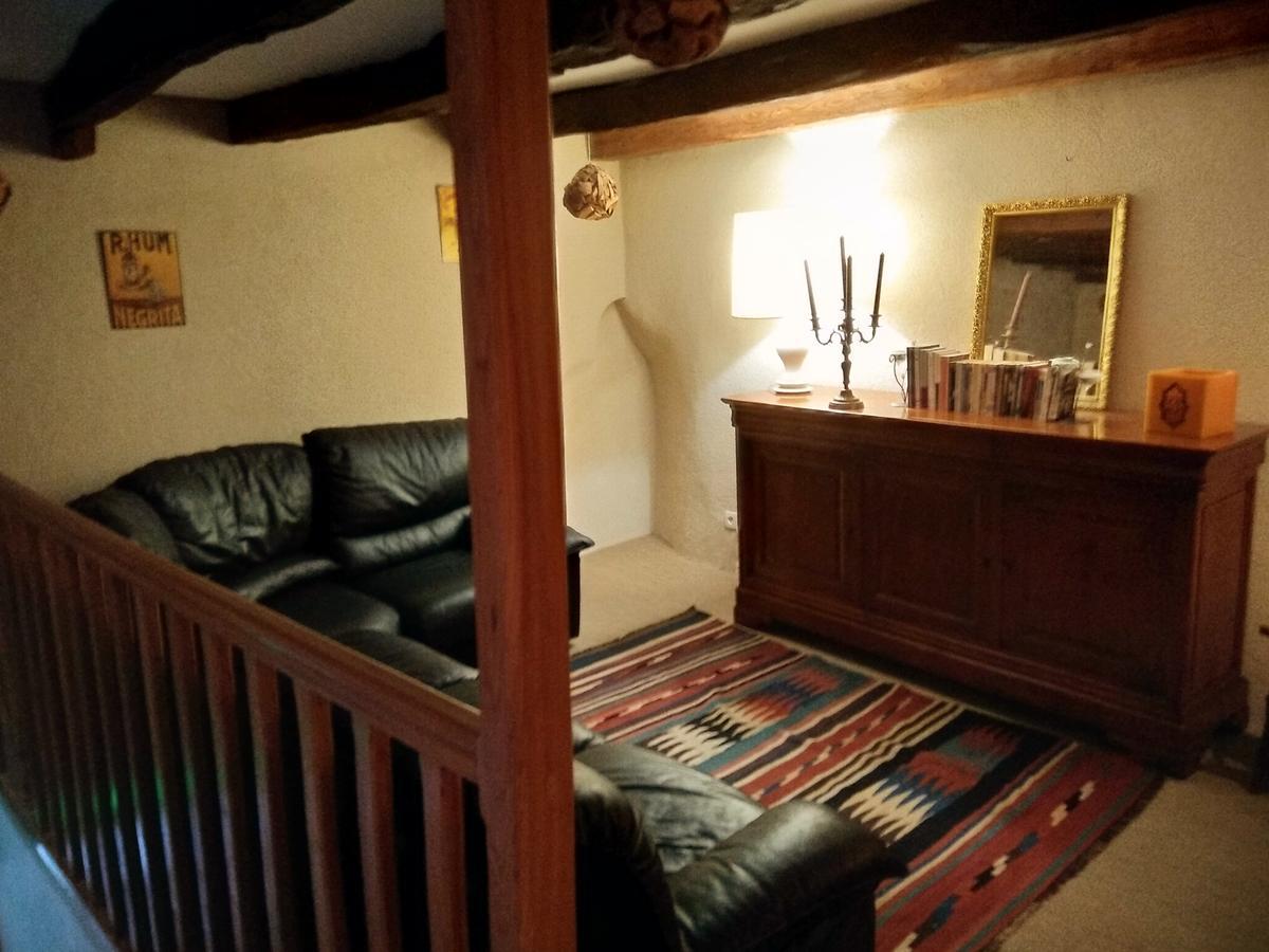 Hotel Du Donjon Aulnay  Luaran gambar