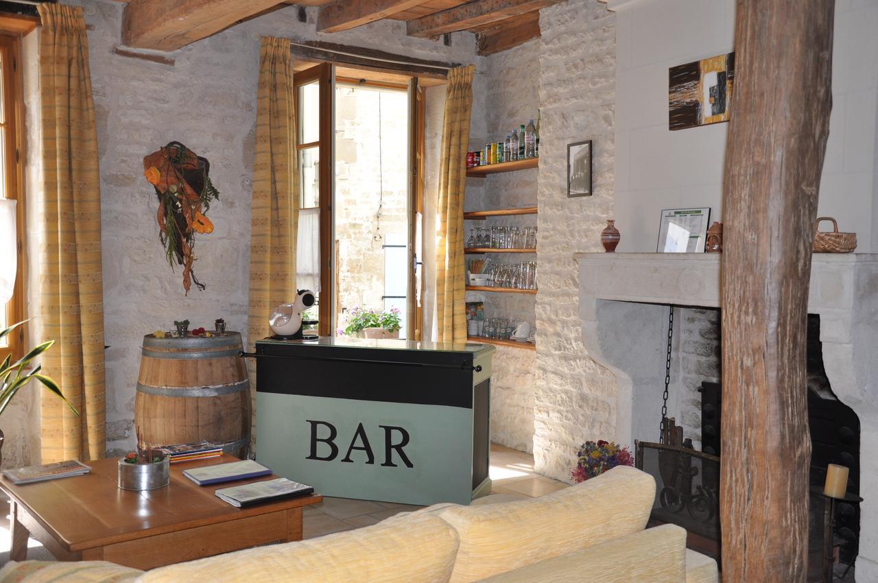 Hotel Du Donjon Aulnay  Luaran gambar