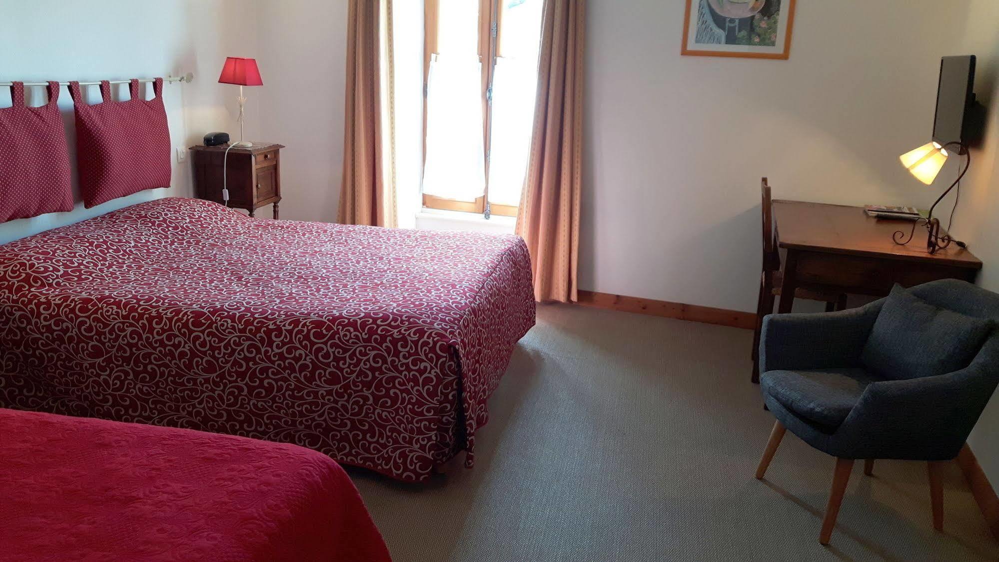Hotel Du Donjon Aulnay  Luaran gambar