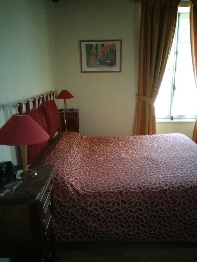 Hotel Du Donjon Aulnay  Luaran gambar